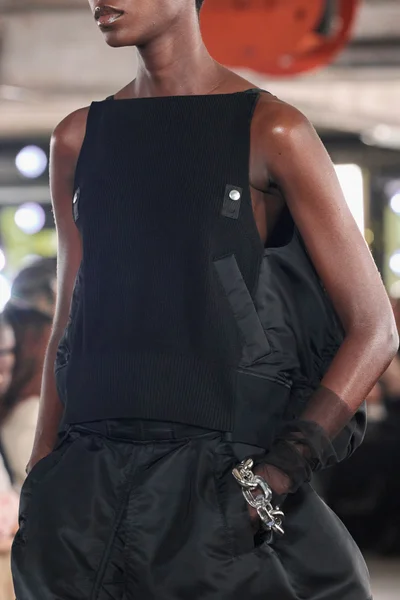 Look 68